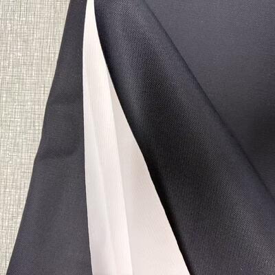 025mm Kalınlık Yangına Karşılıklı Malzeme Genişliği 150cm Endüstriyel Uygulamalar için Uygun Dayanıklı ve Yangına Karşılıklı Çözüm