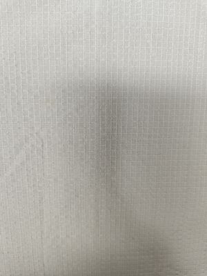 Kıyafetleri koruyun %5 Para Aramid'den yapılmış Meta Aramid kumaşı ve hasarlı uzunluğu 4.5 cm. Güvenlik koruyucu donanım için idealdir.