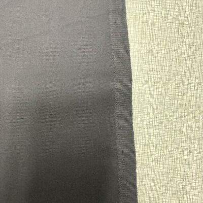 100m Rulo Uzunluğu Özelleştirilmiş Aramid Kumaş, 260°C Termal Stabilite Sunar, Yangın Geciktirici Giysiler İçin Mükemmel %15
