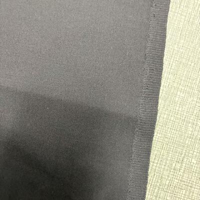 100m Rulo Uzunluğu Özelleştirilmiş Aramid Kumaş, 260°C Termal Stabilite Sunar, Yangın Geciktirici Giysiler İçin Mükemmel %15